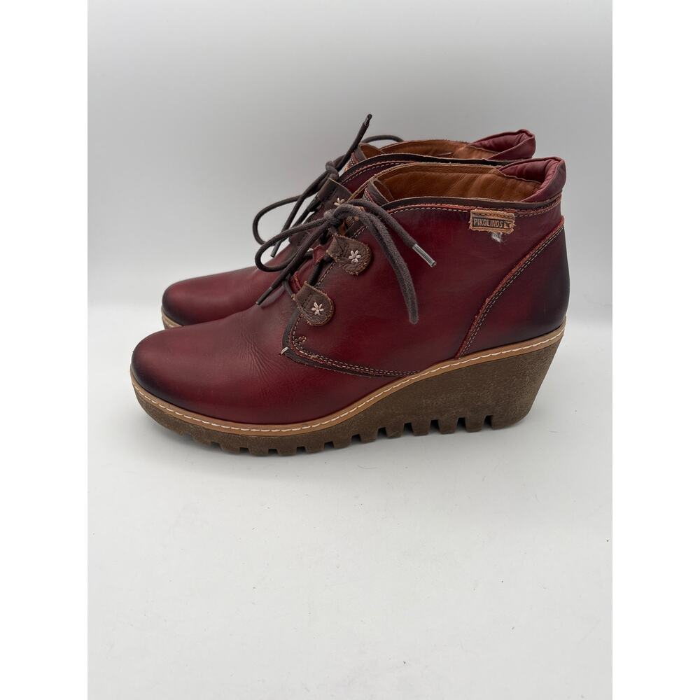 Women’s Pikolinos Size 9.5 Cherry Red Wedged Ankle Boots - Picture 3 of 6